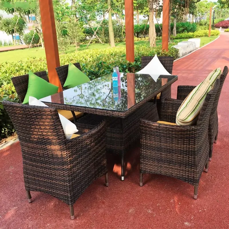 Outdoor Rattan Table and Chair - огляд і ціна Coffee Tea Gardens